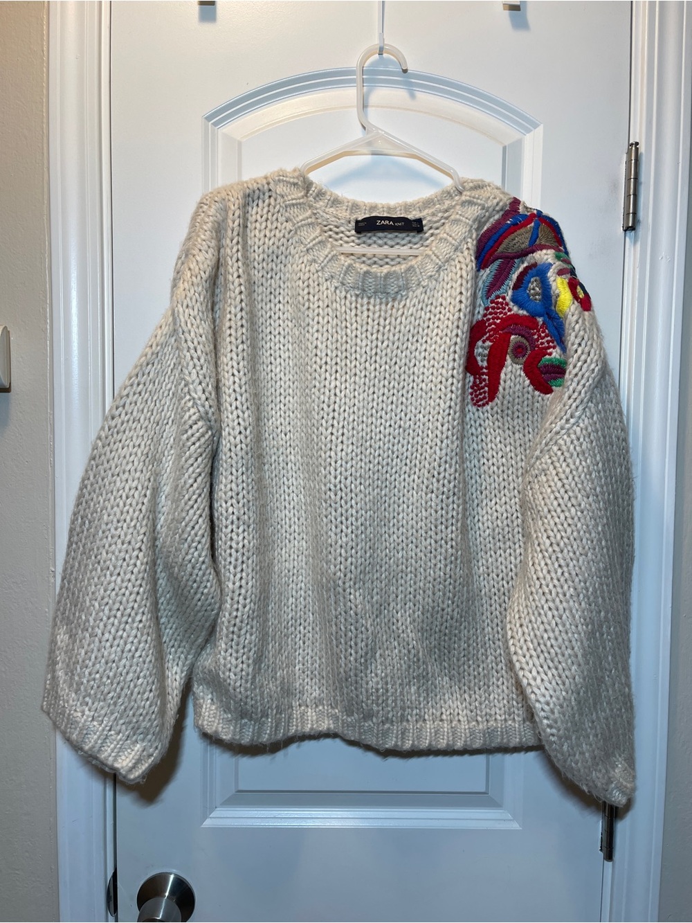 Zara Cream Crewneck Sweater with Multicolor Shoulder Embroidery